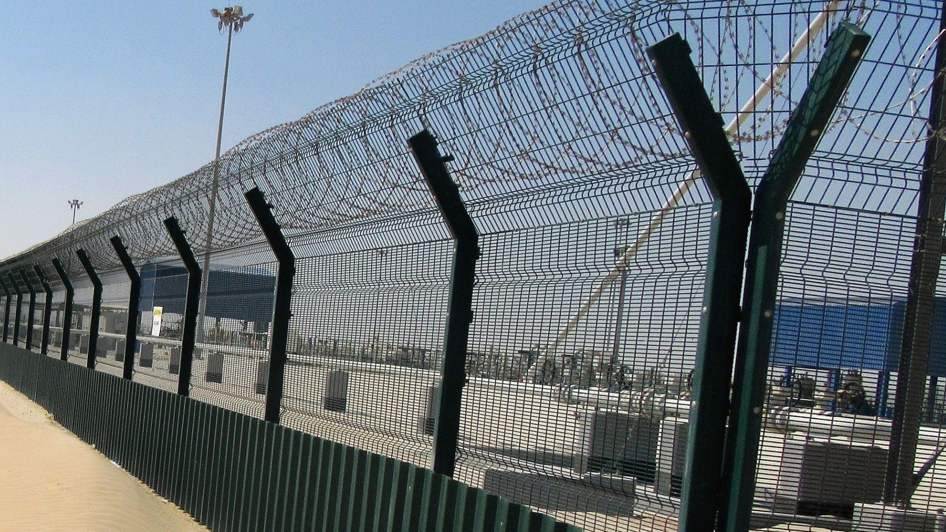 Welded Mesh Fence Suppliers UAE